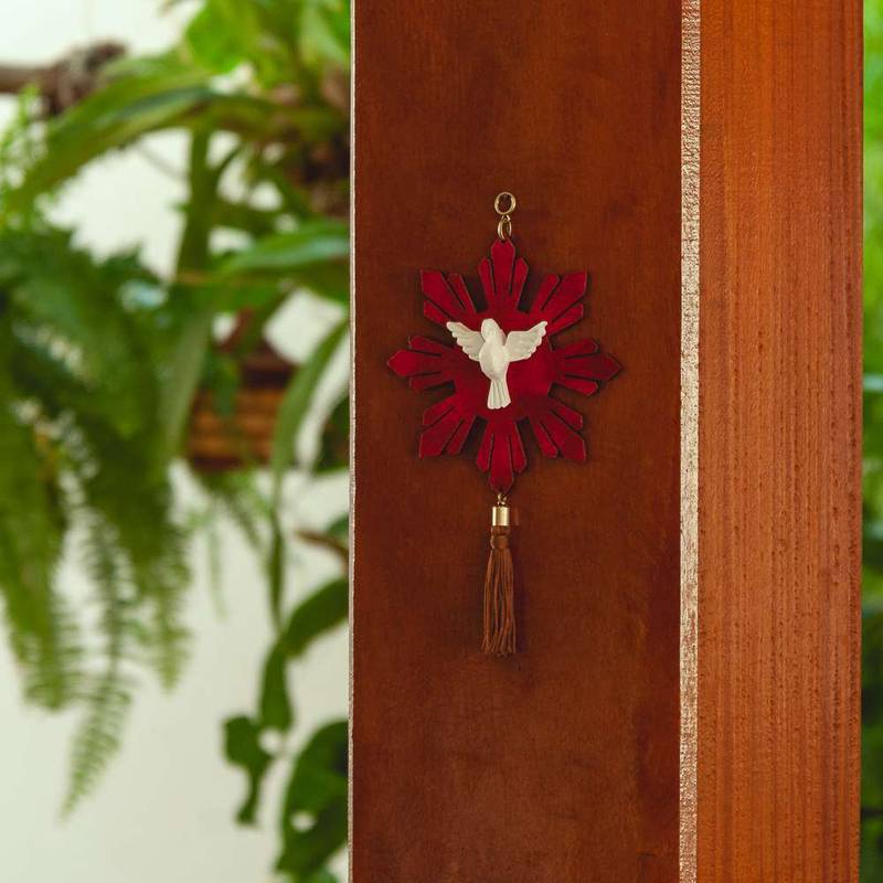 Adorno De Porta Mdf Espirito Santo Raios Vermelho - Hesed
